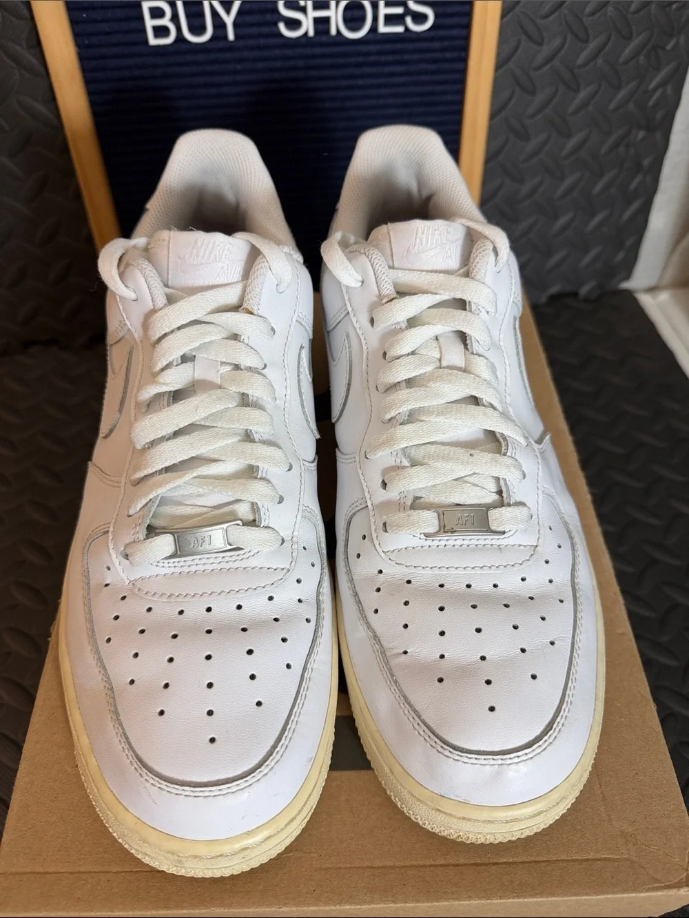 Nike AF1 Air Force 1 Triple White Mens Size 10.5 CW2288-111 Shoes Sneakers